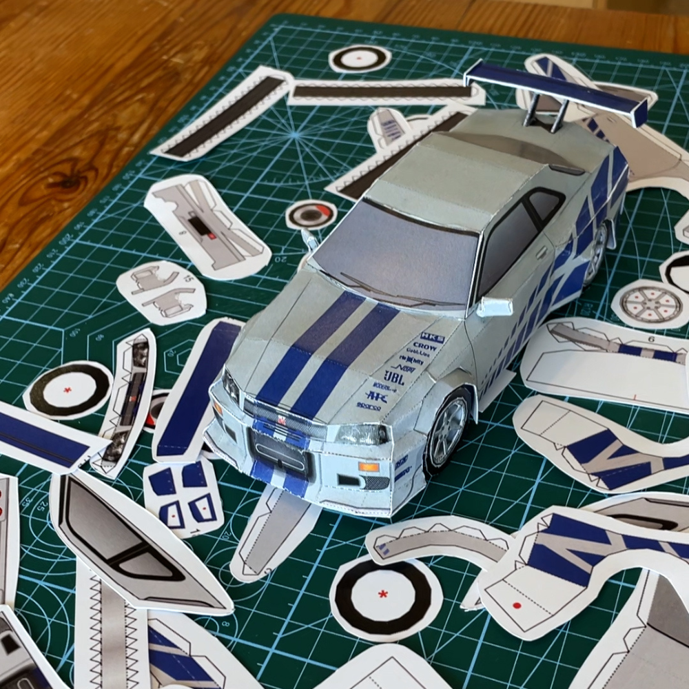 Drivox Papercraft Car – Fast Legends